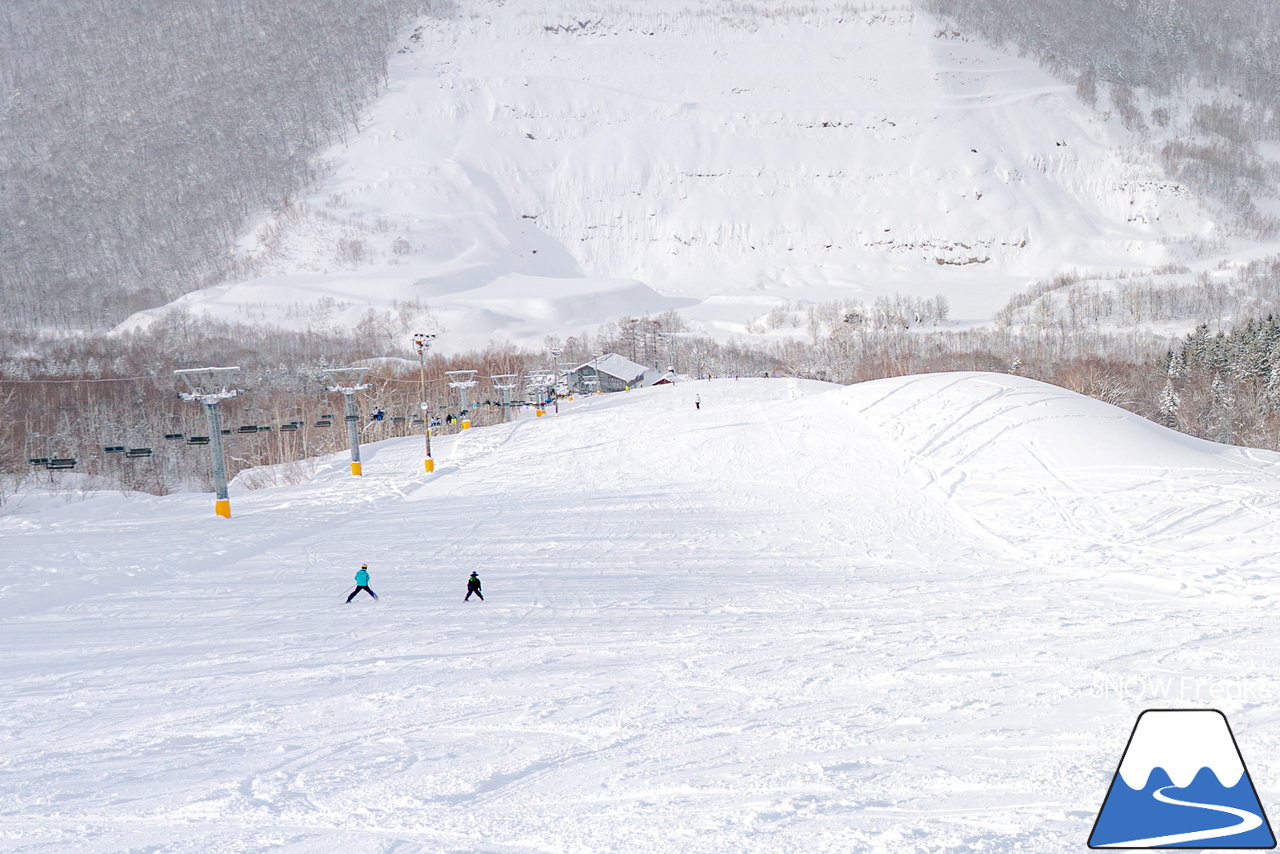 増毛町営暑寒別岳スキー場｜今冬の暑寒別岳は、まるでニセコのような豪雪地帯に！？パウダースノーたっぷりの穴場ゲレンデを滑走～！